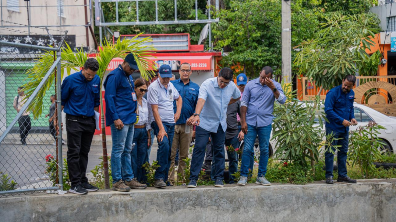 Caasd interviene cañada Guajimía para frenar inundaciones
